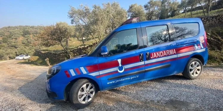 Elektrik kablosu çalan hırsızlar suçüstü yakalandı