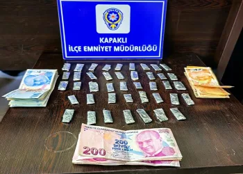 Ormanlık alanda uyuşturucu kavanozu ele geçirildi
