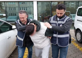 Tartıştığı şahsı bıçakla ağır yaralayan genç tutuklandı