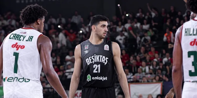 P. Karşıyaka, Beşiktaş deplasmanında