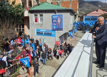 DSP Genel Başkanı Aksakal Alaplı’ya geldi