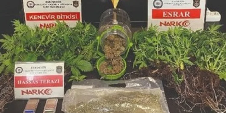 Eskişehir polisinden uyuşturucu operasyonu