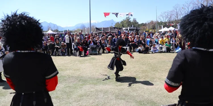 Antalya Büyükşehirden coşkulu nevruz kutlaması