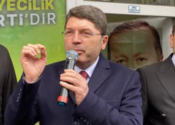 Bakan Tunç’tan muhalefete “darbe” eleştirisi