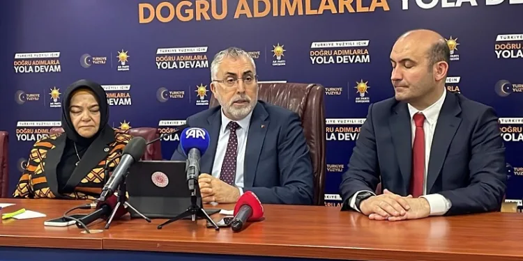 Bakan Işıkhan: “2023 yılında Türkiye ekonomisi yüzde 4,5 büyüdü”