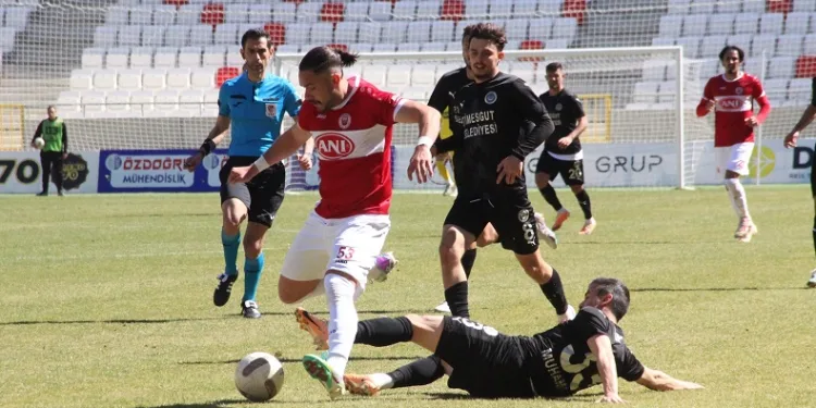 TFF 2. Lig: Karaman FK: 2 – Etimesgut Belediyespor: 1