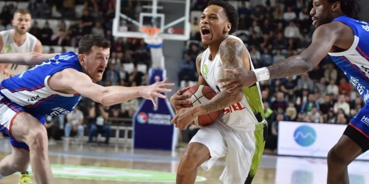 Türkiye Sigorta Basketbol Süper Ligi: Manisa BBSK: 76 – A. Efes: 81
