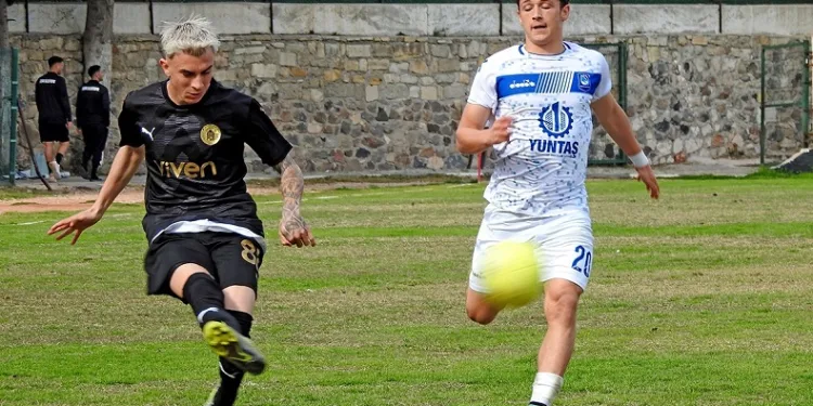Çeşme Belediyespor yeniden lider
