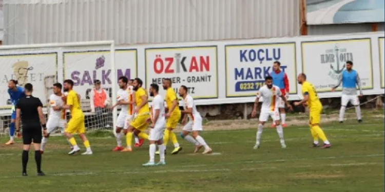 Alaçatıspor sahasında golsüz berabere