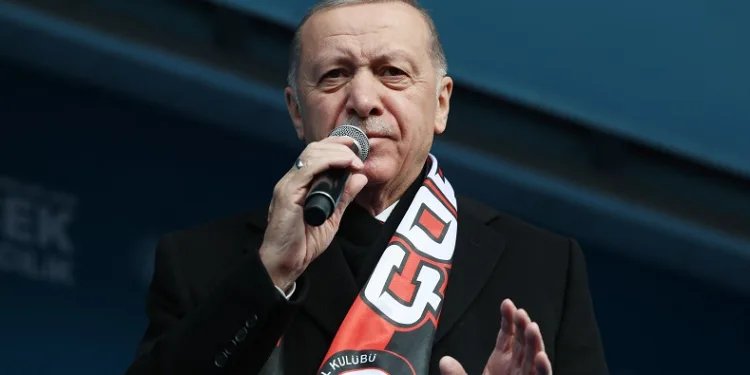 Cumhurbaşkanı Erdoğan: “Şu anda terör örgütlerinin kaçacak delik aradıklarını görüyoruz