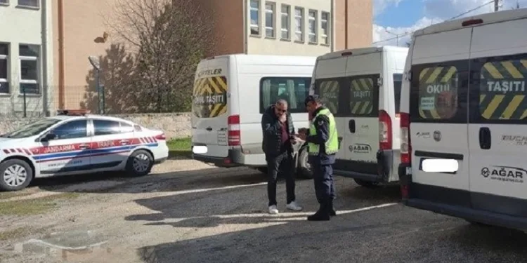 Jandarmadan okul servislerine yönelik denetim