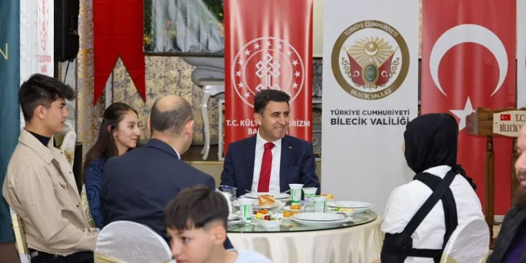 Genç ve başarılı sporcularla iftar yemeği düzenlendi