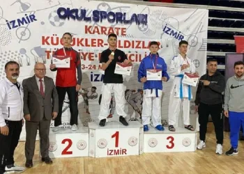 Kayserili karateciler, İzmir’den 4 madalya ile döndü
