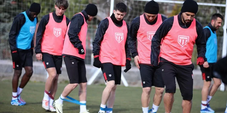 Sivasspor’da Fatih Karagümrük mesaisi