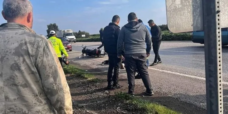 Tırla, motosiklet çarpıştı anne öldü, oğlu yaralandı