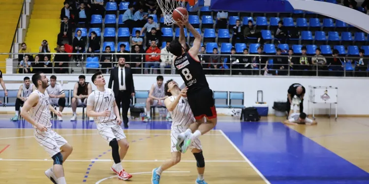 Nazilli Belediyespor Erkek Basketbol Takımı adını son 8 takım arasına yazdırdı