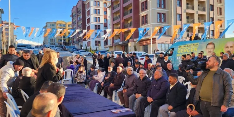 AK Parti Milletvekili İnanç Siraç Kara Ölmeztoprak ilçe ziyaretlerini sürdürüyor