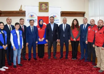 Gençlik Spor Bakan Yardımcısı Balıkesirli sporcularla buluştu