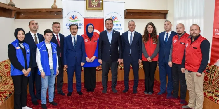 Gençlik Spor Bakan Yardımcısı Balıkesirli sporcularla buluştu