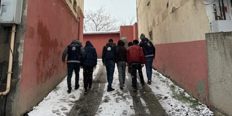 Kars’ta 8 düzensiz göçmen yakalandı
