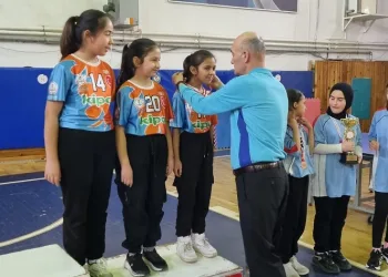 Toparlar Ortaokulu Masa Tenisinde il üçüncüsü oldu