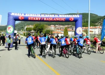Muğla’da okul sporları bisiklet yarışı düzenlendi