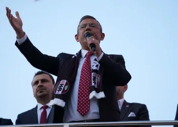 Özel’den Akşener’e cevap: “Canı sağ olsun, ablamdır”