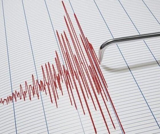 Papua Yeni Gine'de 6.9 büyüklüğünde deprem