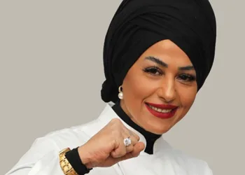 Esra Tokelli, kaz ciğeriyle şov yaptı