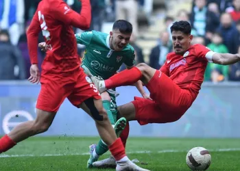 Bursaspor’dan TFF’ye ve hakemlere sert tepki
