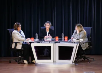 “Kadının soyadı da yok”