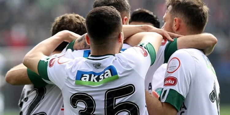 Konyaspor rahat bir nefes aldı