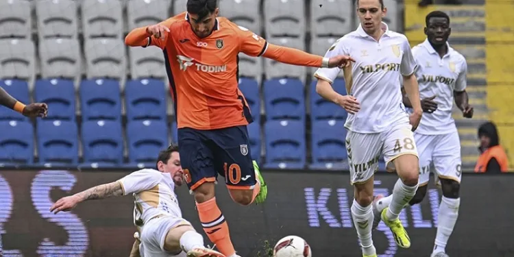 Başakşehir tek golle kazandı