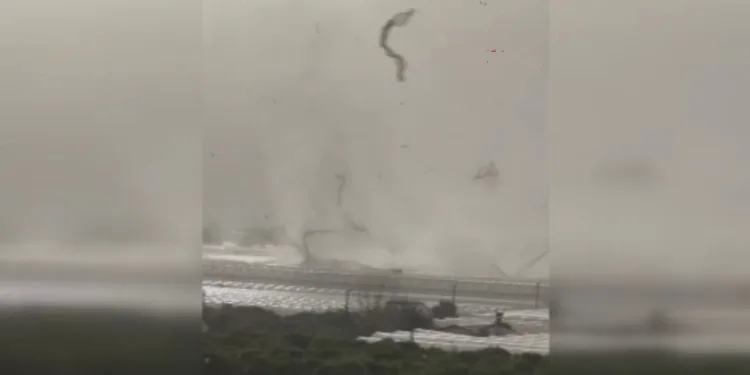 Antalya’da hortum, tarım alanları zarar gördü