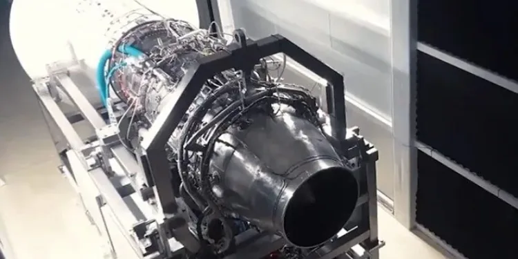 Türkiye’nin ilk milli uçağı turbofan’ın motoru çalıştırıldı