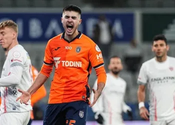 Başakşehir son dakika golüyle güldü