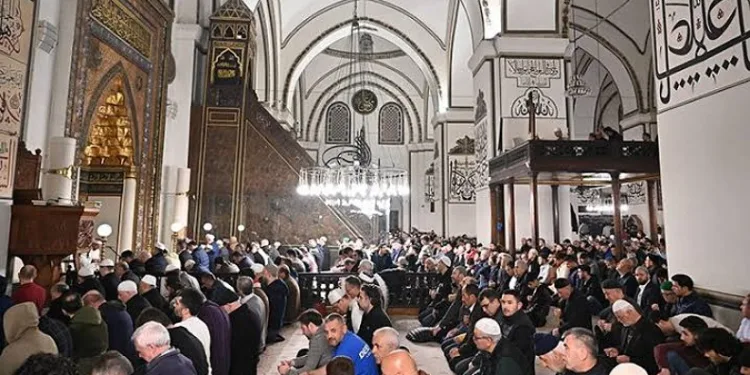Bursa’da ilk teravih namazı kılındı
