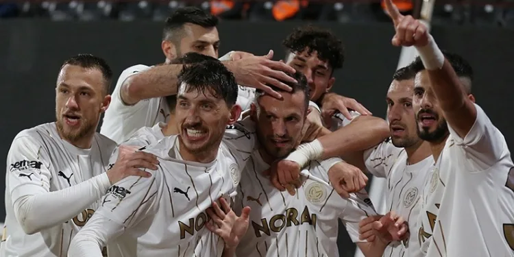 3 puanın sahibi Manisa FK