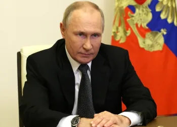 Rusya’da zafer Putin’in