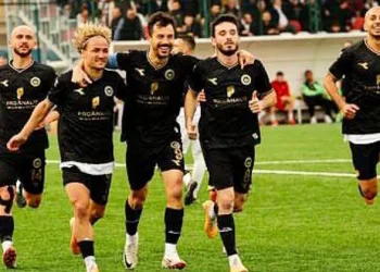 Nilüfer Belediyespor şampiyonluğa koşuyor!