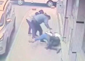 Esenler’de silahlı alacak verecek kavgası