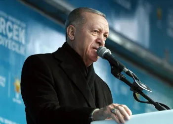 “Artık maskelerin inme vakti gelmiştir”