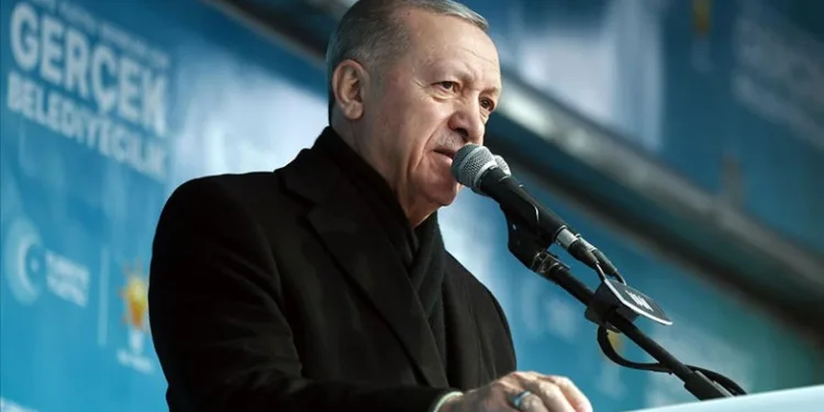 “Artık maskelerin inme vakti gelmiştir”