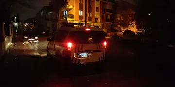 Komşuların gürültü kavgası kanlı bitti