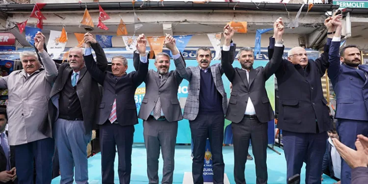 Milli Eğitim Bakanı Tekin Erzurum’da