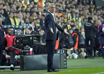 Fenerbahçe Teknik Direktörü İsmail Kartal: “Bizi yavaşlatmak adet haline geldi”