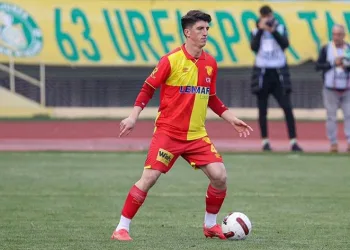 Ofansif stoper Taha Altıkardeş