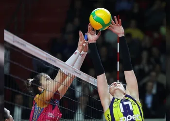 Fenerbahçe Opet, final şansını kaybetti
