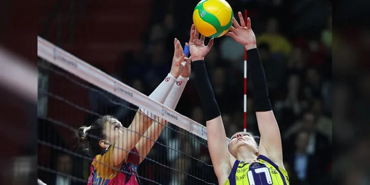 Fenerbahçe Opet, final şansını kaybetti