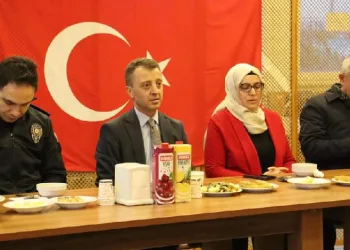 Başkan Şaltu öğrencilerle iftarda buluştu